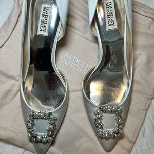 Badgley Mischka Fabia Embellished Pump